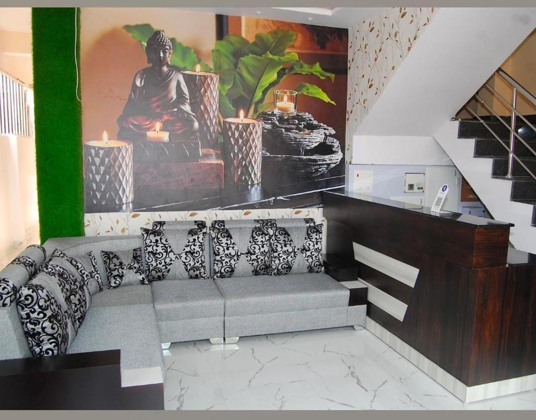 Varun Residency Bhadrachalam Extérieur photo