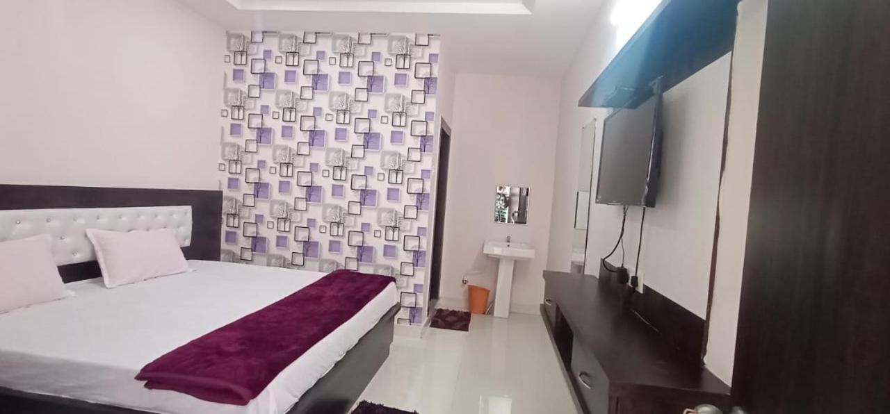Varun Residency Bhadrachalam Extérieur photo